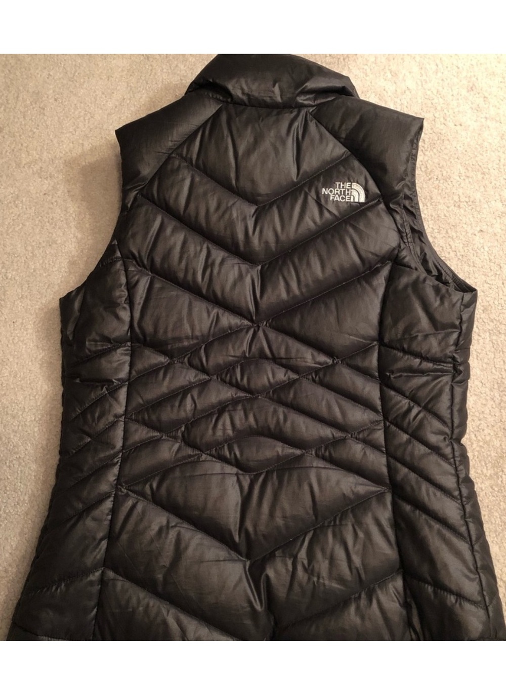 The North Face Black Quilted Insulated Women's Vest - Picture 2 of 5